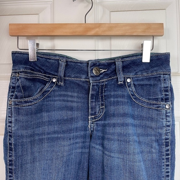 Wrangler Rhinestone Pocket Low Rise Boot Cut Jeans - Picture 2 of 11